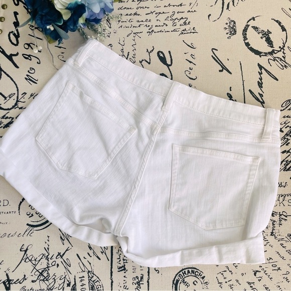 🏷️ 4/$25 J. Crew Classic Denim Shorts in White, Size 29 - Picture 7 of 9
